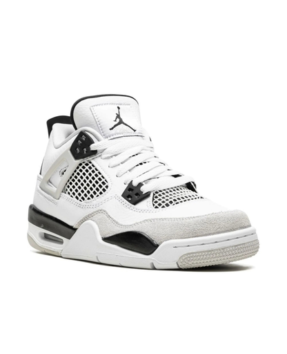 Air Jordan 4 Retro  "Military Black".