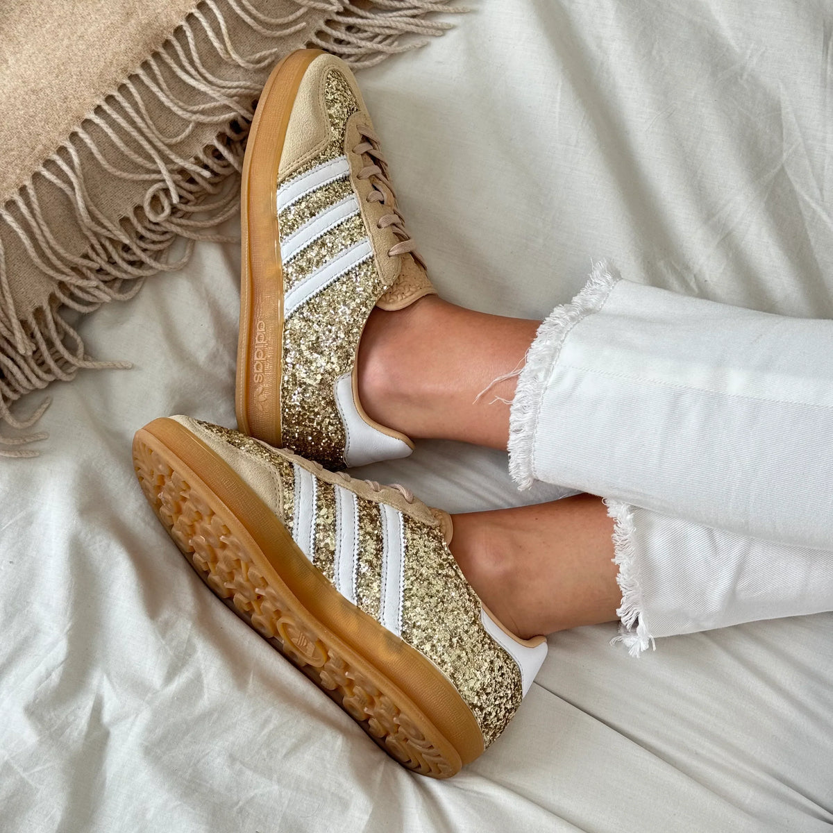 GAZELLE GOLDEN HOUR